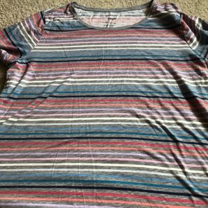 Multi stripe tee